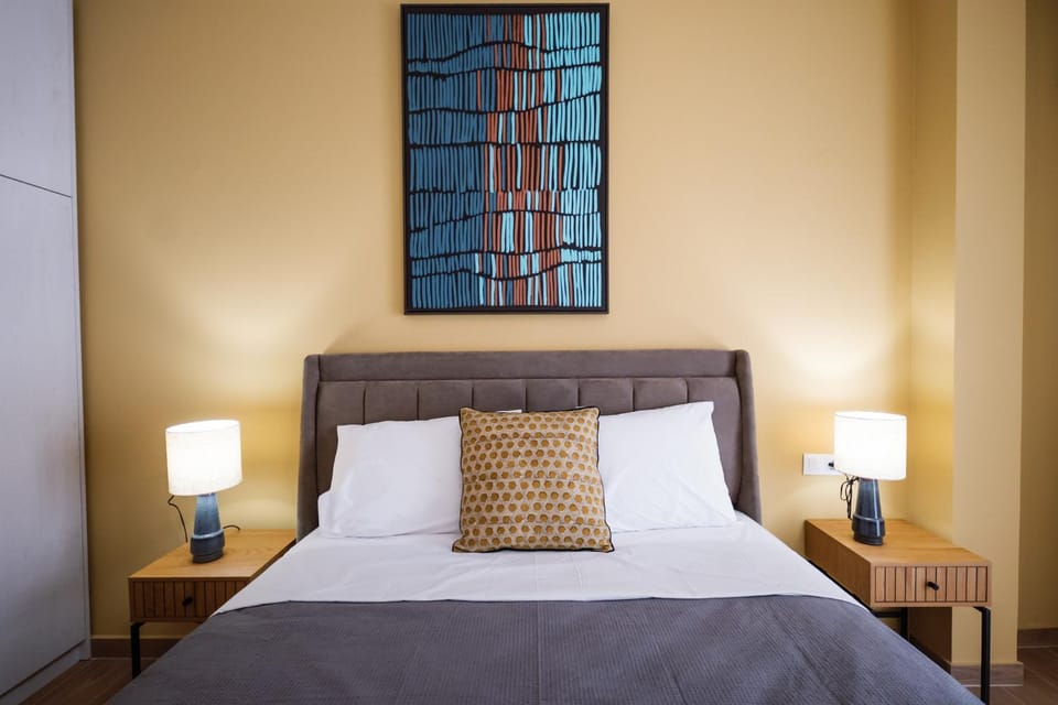 Bed, Photo of the whole room, Bedroom