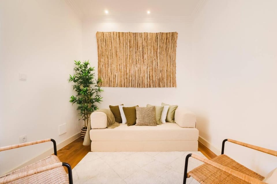 Private Pool Chiado Gem, Patio Retreat wAC Apartment in Lisbon