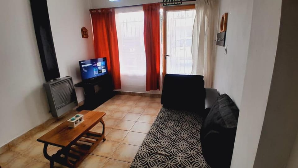 Communal lounge/ TV room, TV and multimedia, Living room, Evening entertainment