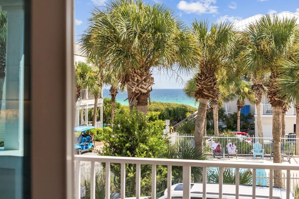 View (from property/room), Balcony/Terrace, Sea view