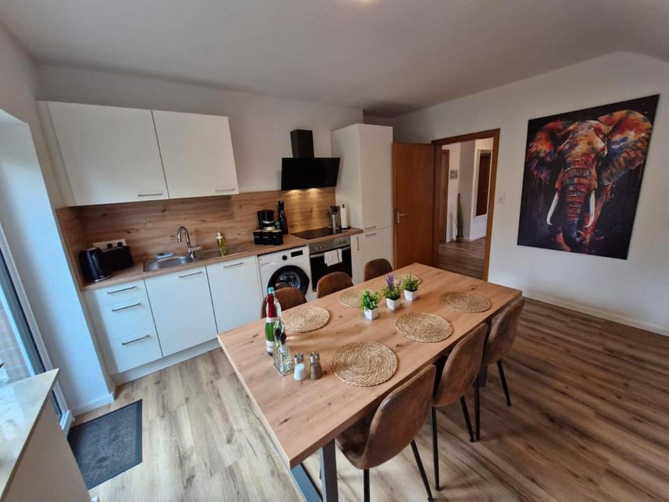 Kitchen or kitchenette, Dining area, oven, stove, toaster