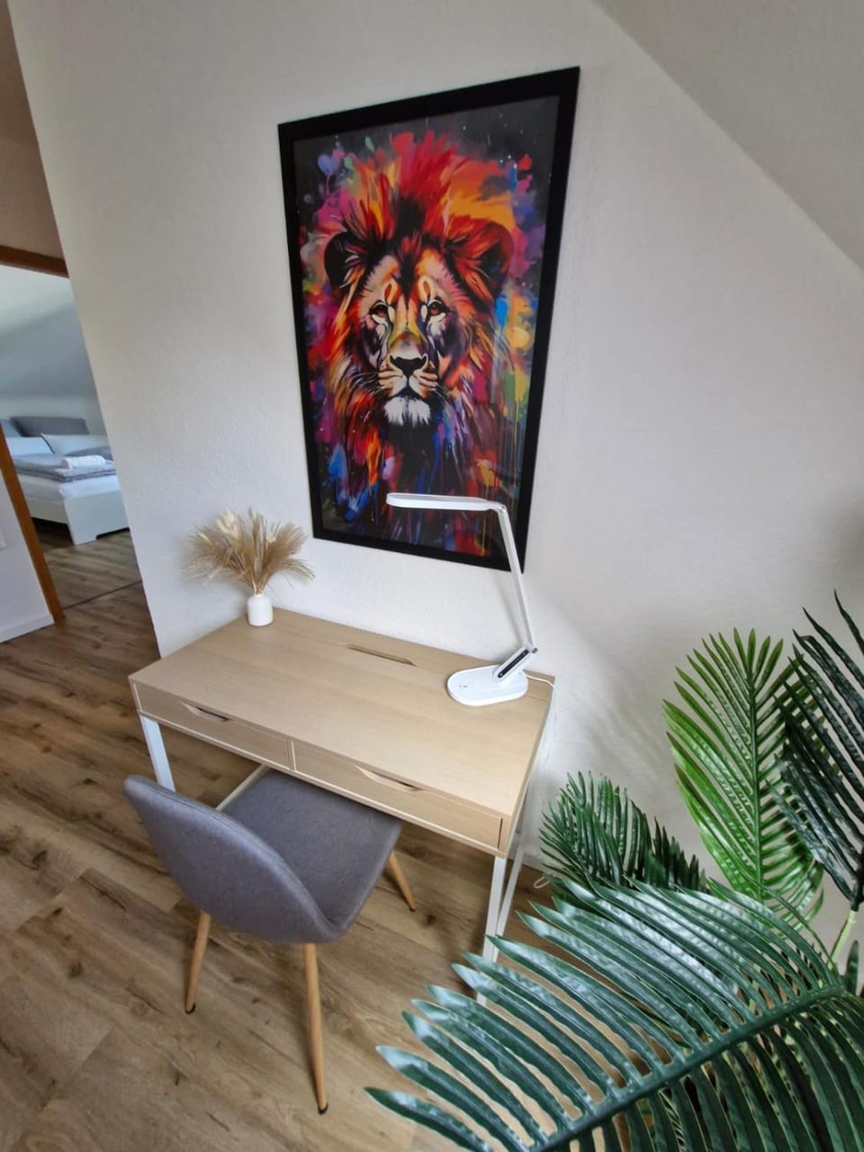 Decorative detail, Seating area
