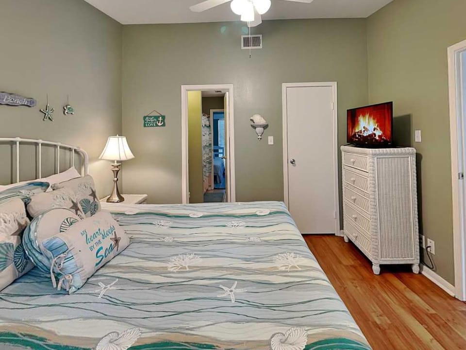 Palms at Cove View 302 - Sea Turtle Apartment in Galveston Island