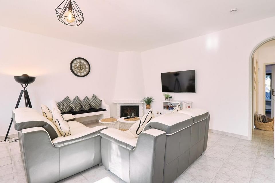 Apartment Carla mit privaten Garten Apartment in Faro District