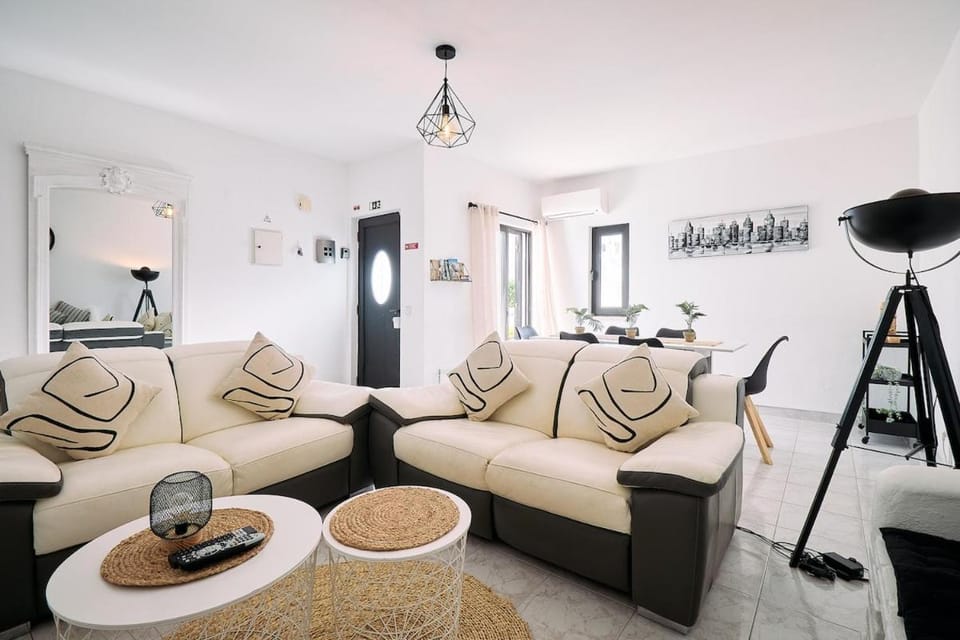 Apartment Carla mit privaten Garten Apartment in Faro District