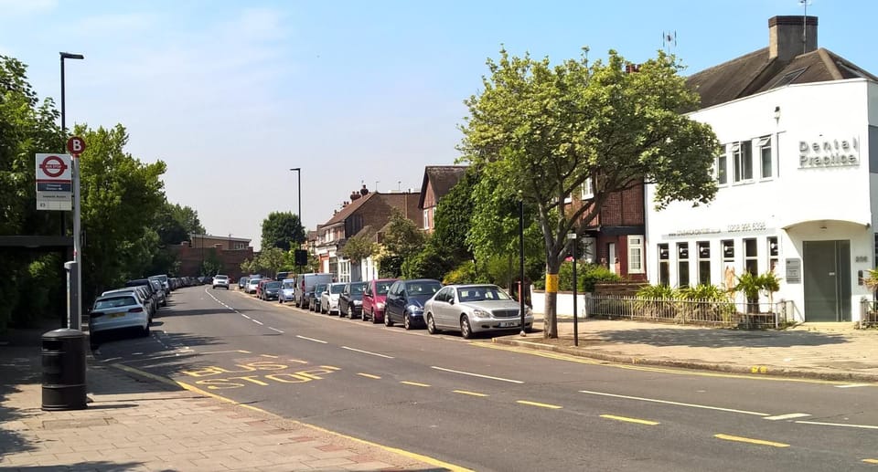 Property building, Neighbourhood