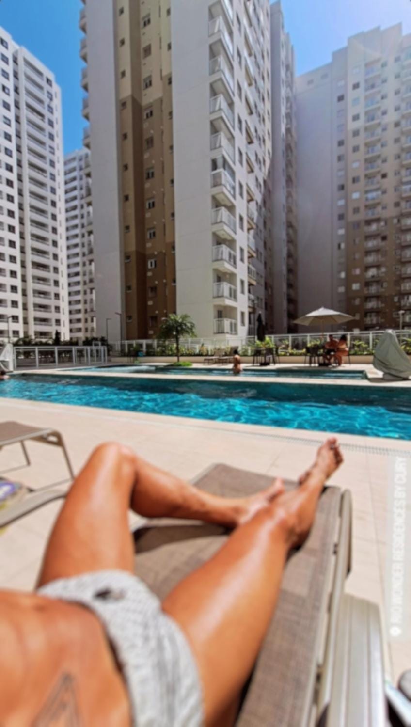 Studio com Varanda, para 4 pessoas, Cozinha Completa, Enxoval, Wi-fi, Piscina , Sauna e Rooftop, Centro próximo a VLT e 20min de Copacabana Apartment in Rio de Janeiro
