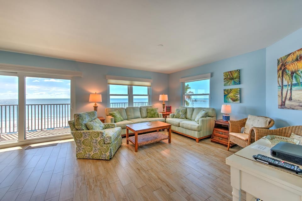 Emerald Isle 303 Apartment in North Redington Beach