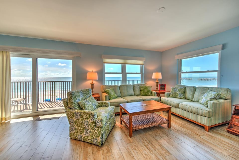 Emerald Isle 303 Apartment in North Redington Beach