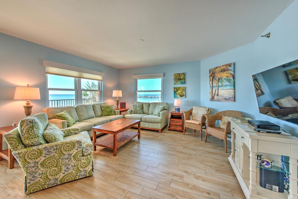 Emerald Isle 303 Apartment in North Redington Beach