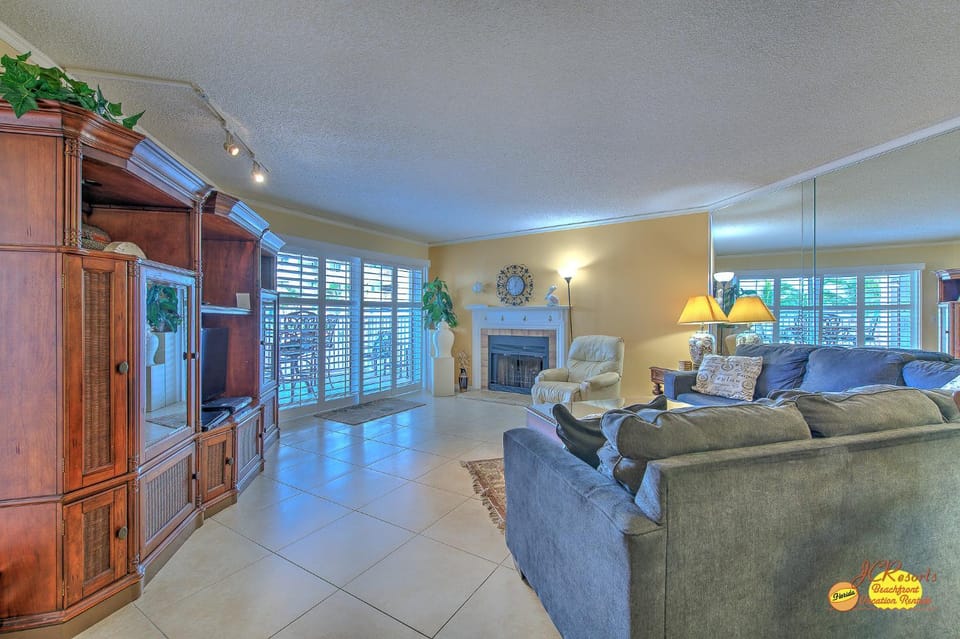 Beach Cottage I 111 Apartment in Redington Shores