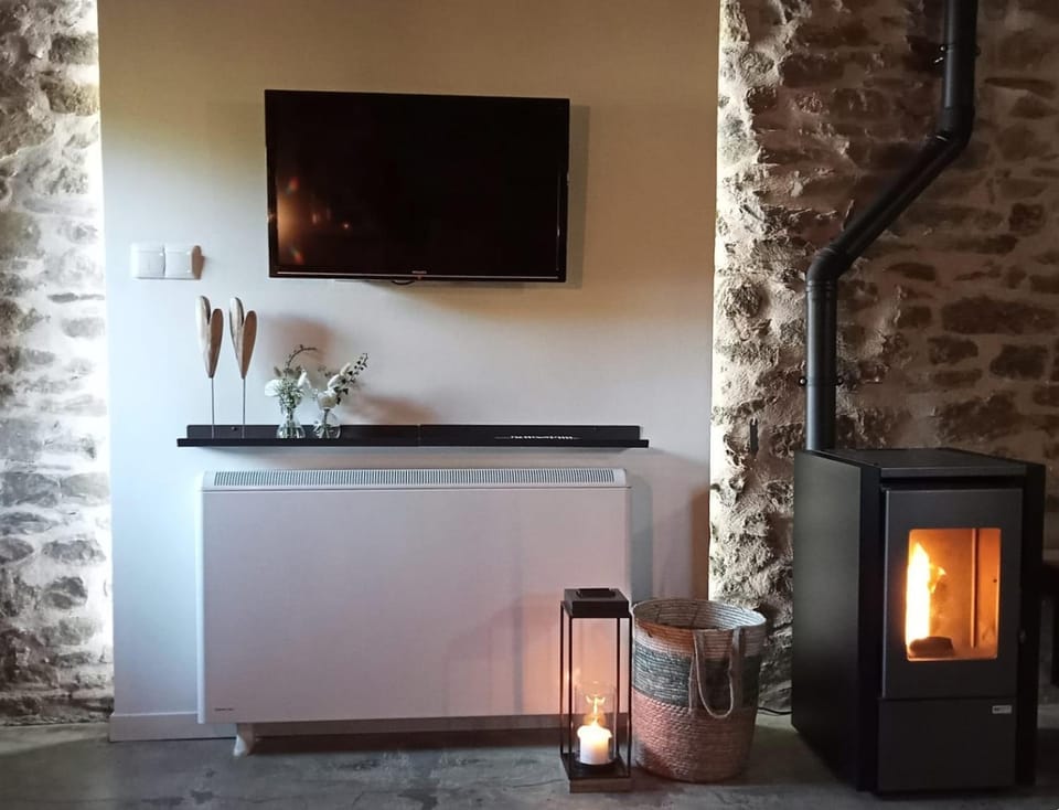 TV and multimedia, fireplace