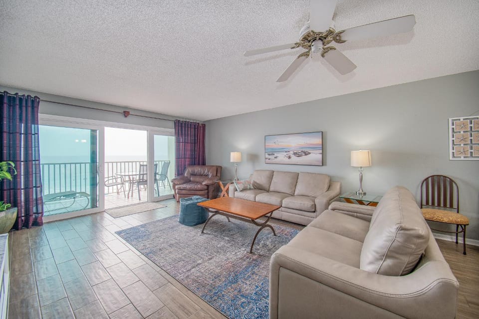 Beach Palms 306 Apartment in Redington Shores