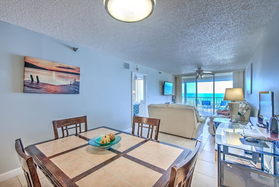 Hamilton House 303 Apartment in Indian Rocks Beach