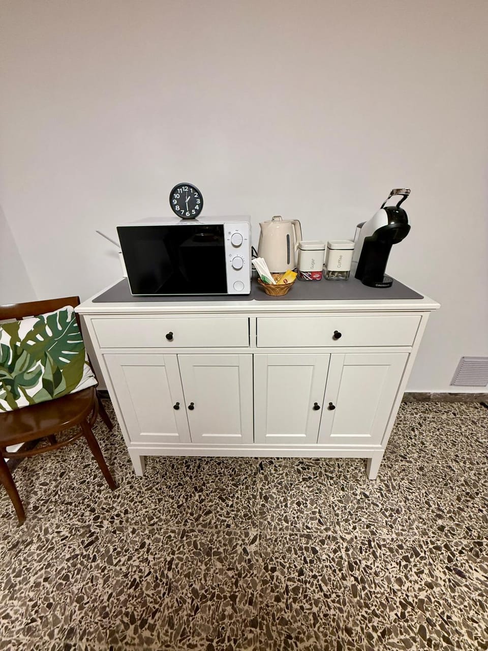 Coffee/tea facilities, Kitchen or kitchenette