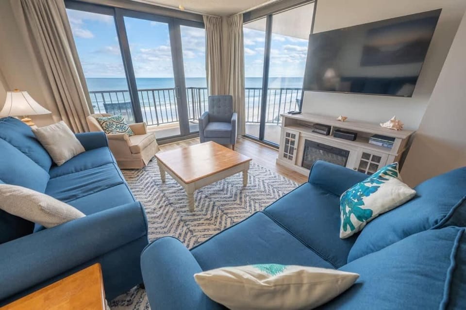 New, Private, Crescent Sands, Direct Oceanfront! House in North Myrtle Beach