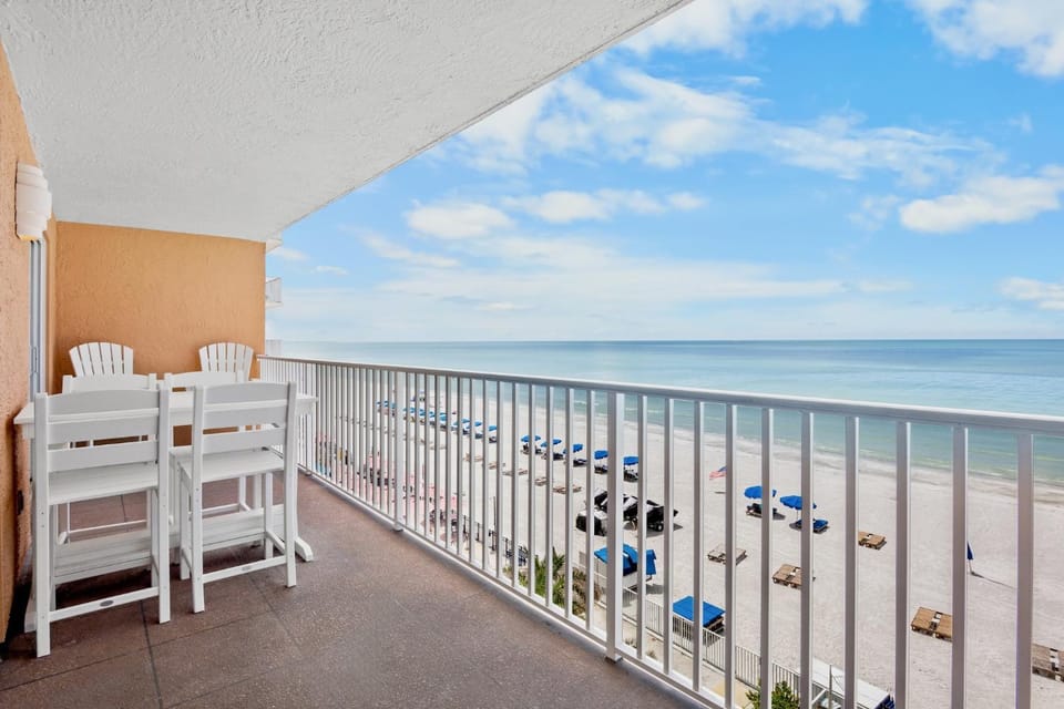 Patio, Day, Balcony/Terrace, Beach, Sea view