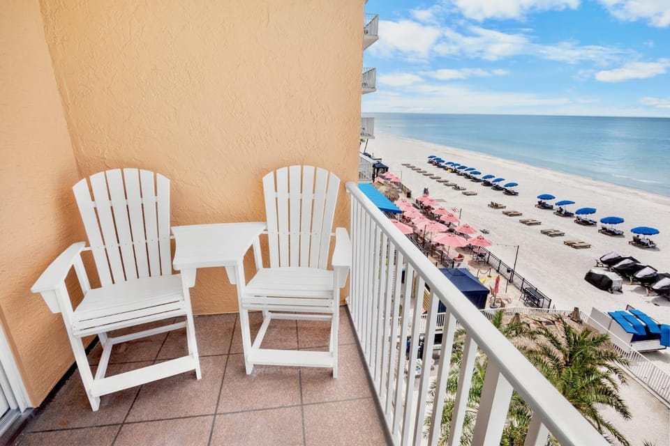 Day, Balcony/Terrace, Seating area, Beach, Sea view