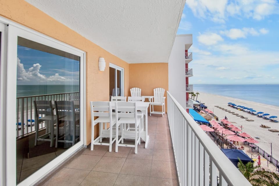 Day, Balcony/Terrace, Seating area, Beach, Sea view