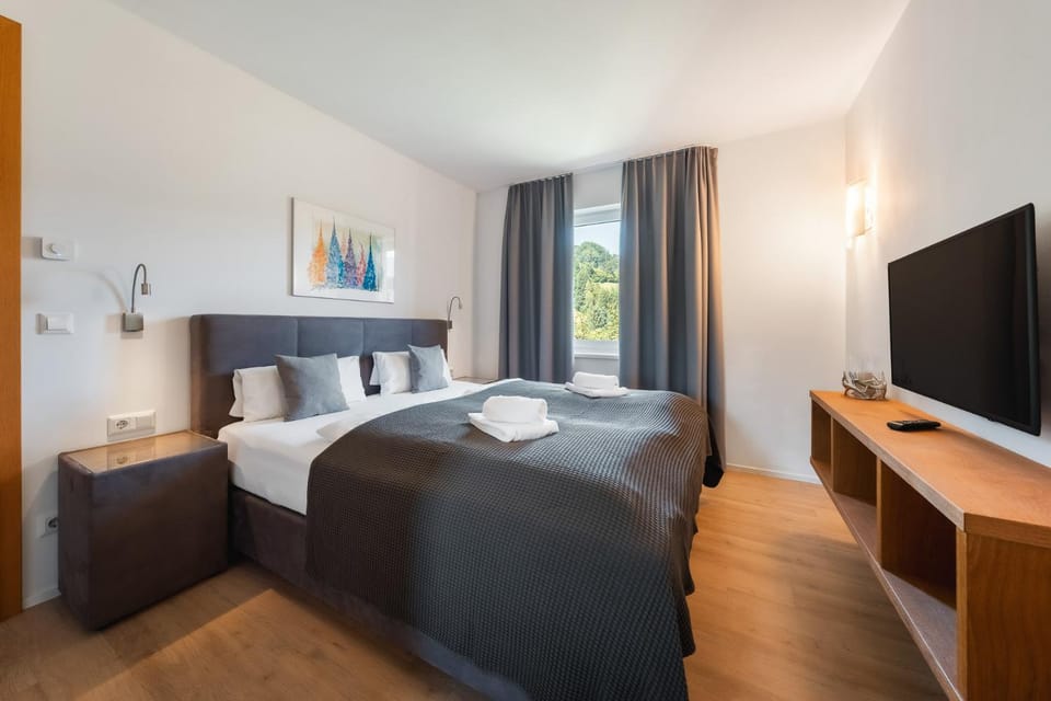 TV and multimedia, Bedroom