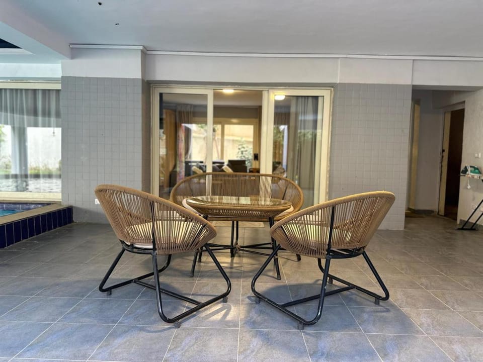 Seating area