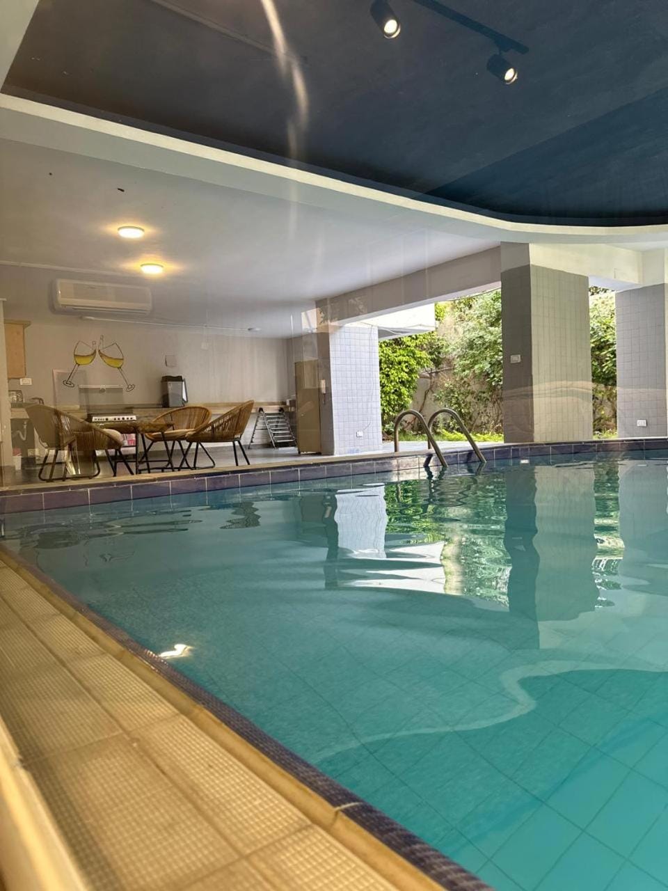 Swimming pool, Swimming pool