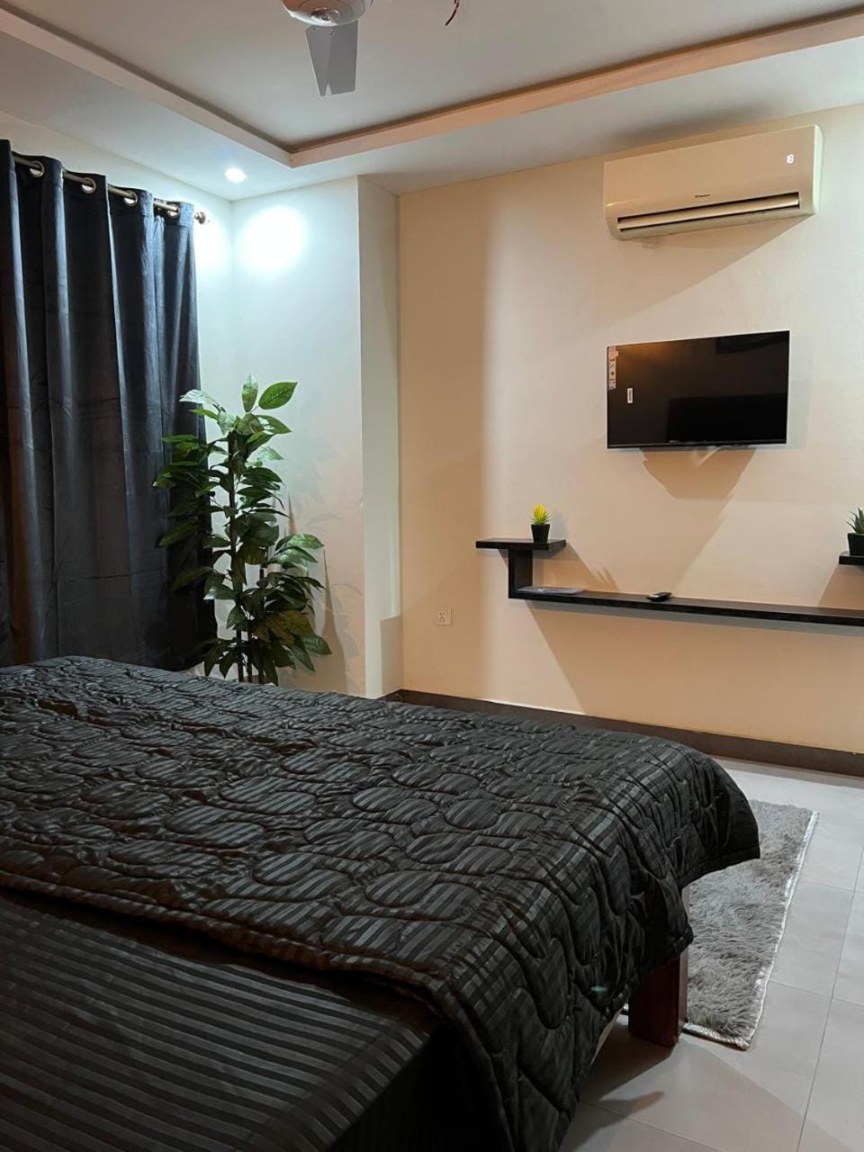 luxury 1 bed apartment Apartment in Islamabad