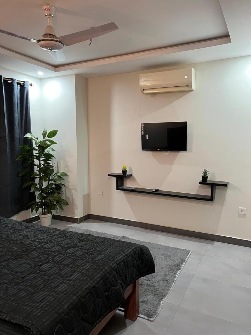 luxury 1 bed apartment Apartment in Islamabad