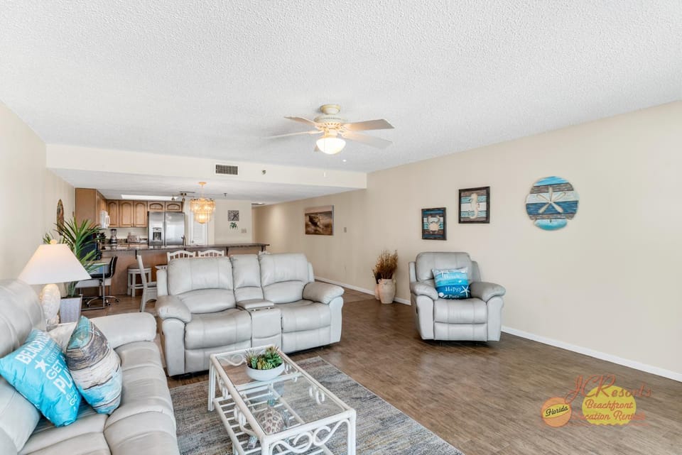 Sand Dollar 206 Apartment in Redington Shores