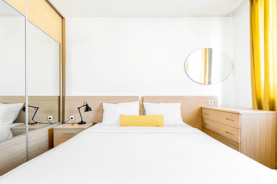 Bed, Photo of the whole room, Decorative detail, Bedroom, wardrobe