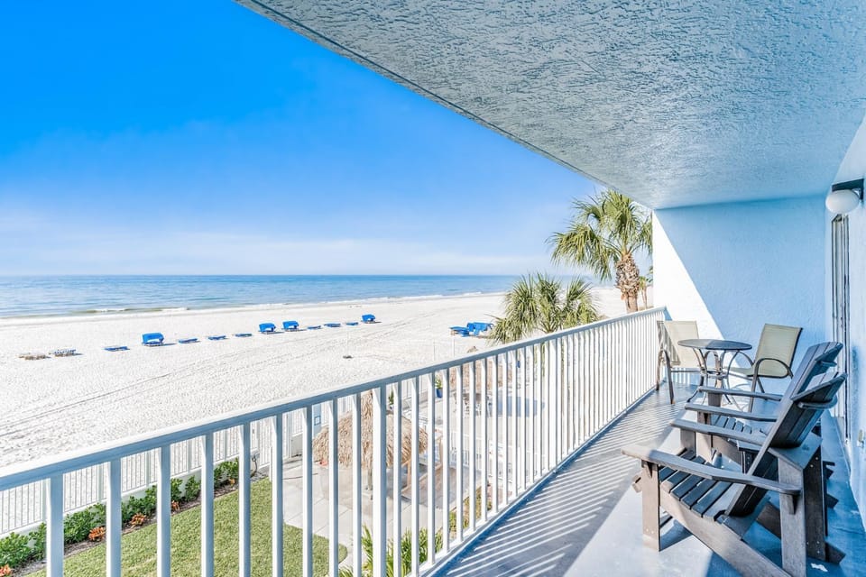 Day, Summer, Balcony/Terrace, Seating area, Beach, Sea view