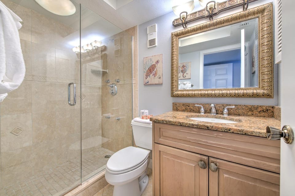Sand Dollar 211 Apartment in Redington Shores