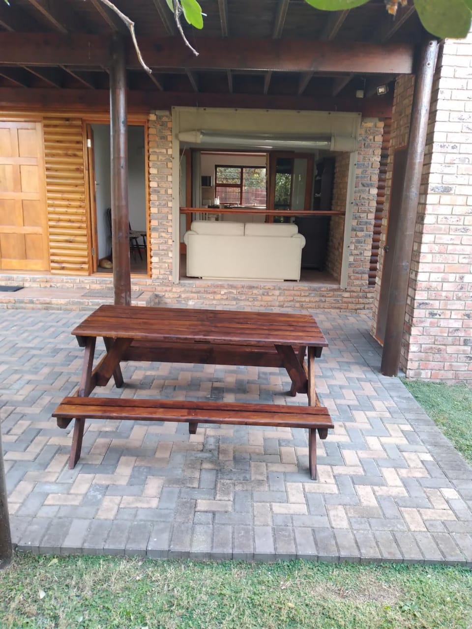 Property building, Patio, Balcony/Terrace