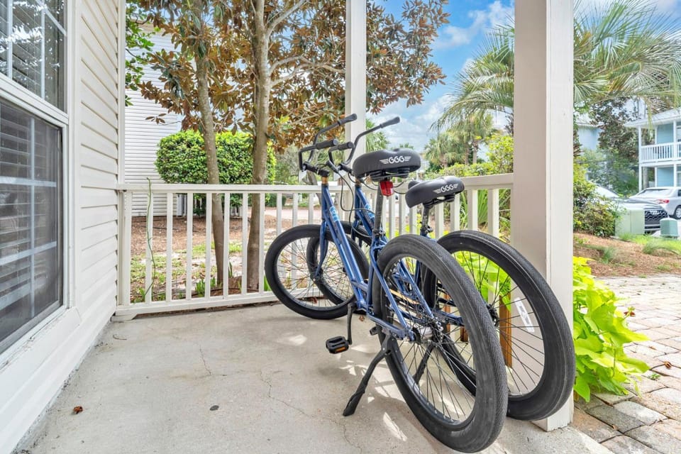 Milo's Beach Bungalow House in South Walton County