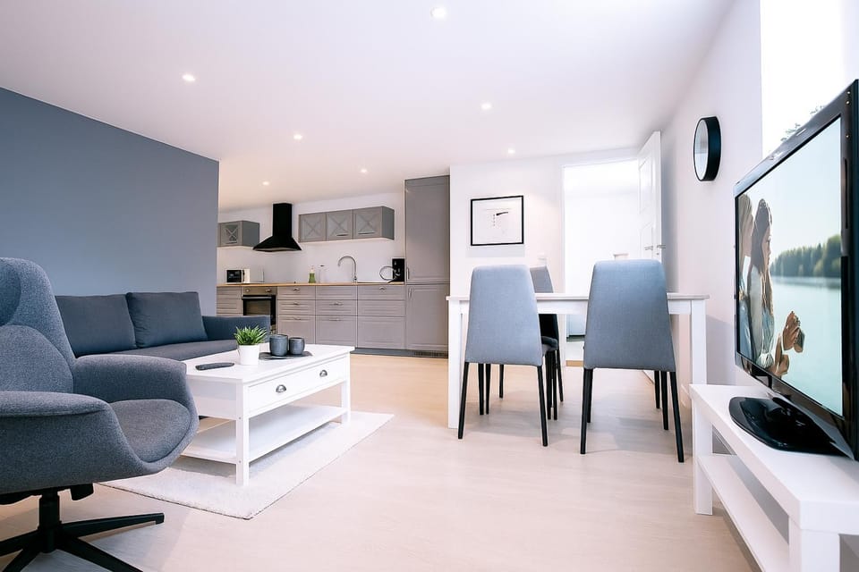 TV and multimedia, Living room, Dining area