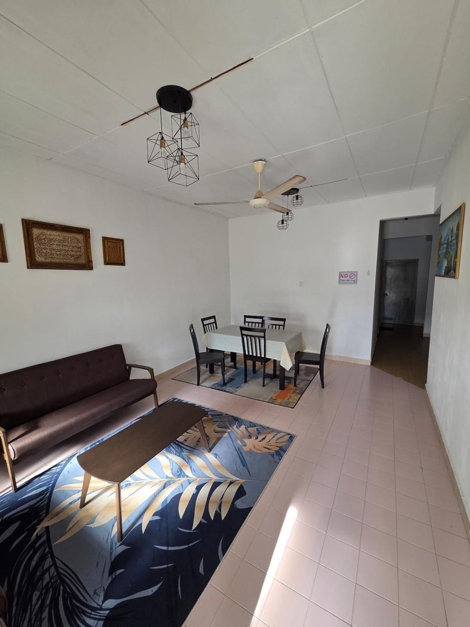 Living room, Dining area