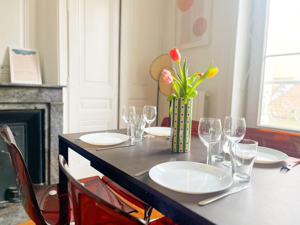 Suite Celestine - Appartement 4 & 8 personnes - Check in h24 & wifi Apartment in Lyon