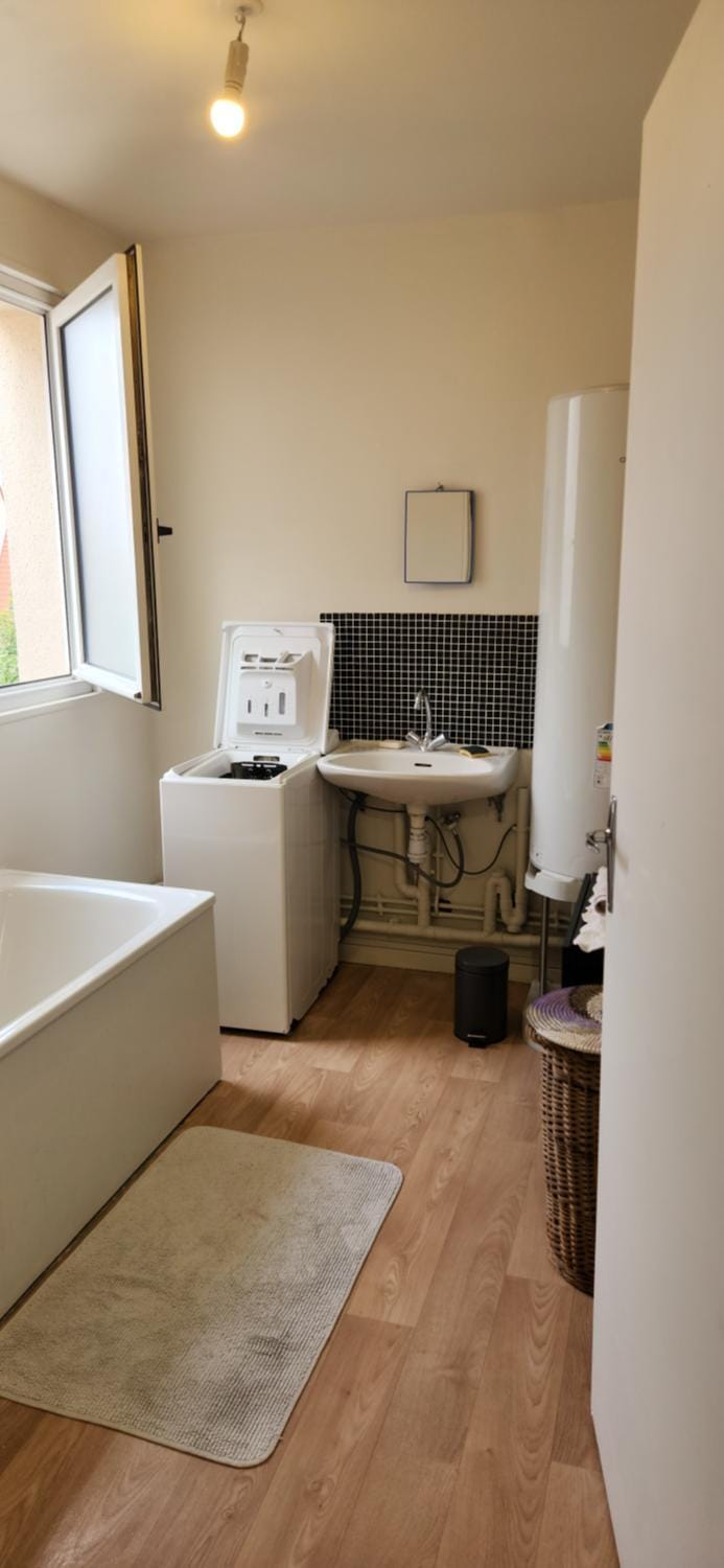 Appartement 74 m2 entièrement privatif - Gare Vacation rental in Troyes