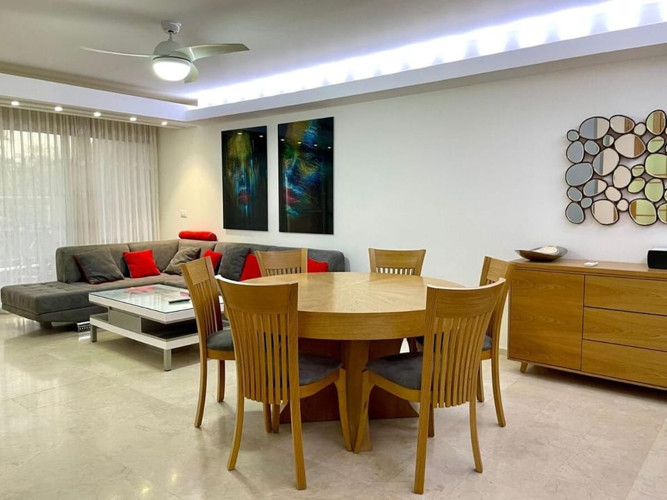 POOL VIEW 3BR Amdar residence Apartment in Eilat
