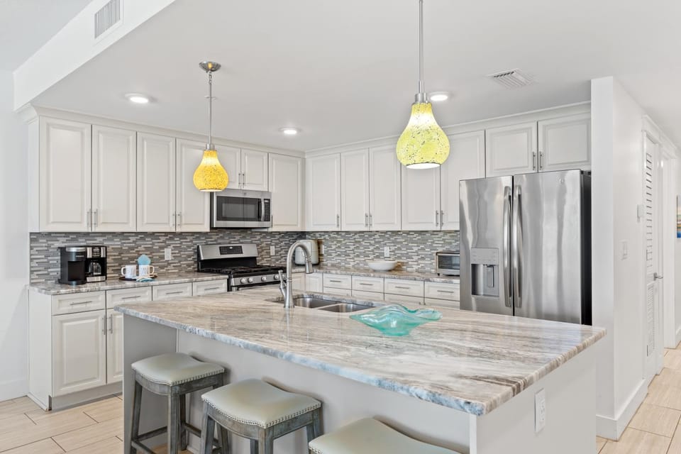 Blu 503 - Luxury Oceanfront - Unbelievable Views - Free Beach Svc Apartment in Okaloosa Island