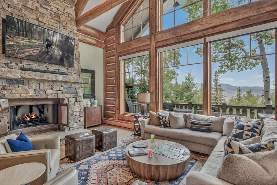 View (from property/room), Living room, Seating area, furniture