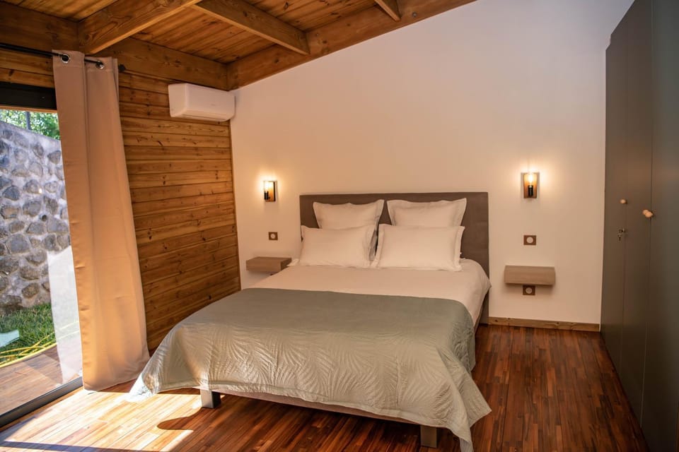 MAHAVELI Lodge et Spa Bed and Breakfast in Réunion
