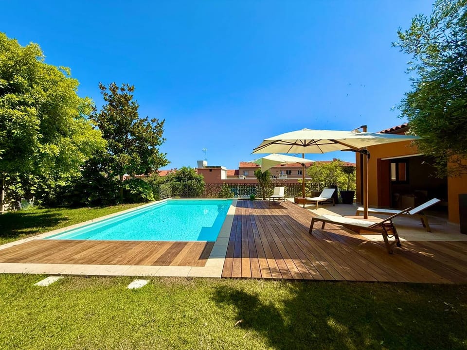 Unique Villa, Pool, Nature & Monaco on Foot Villa in Monaco