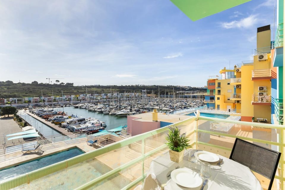 Marina Paradis Bleu Apartment in Guia