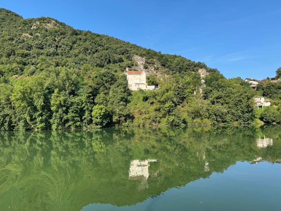 Property building, Lake view, Mountain view, River view