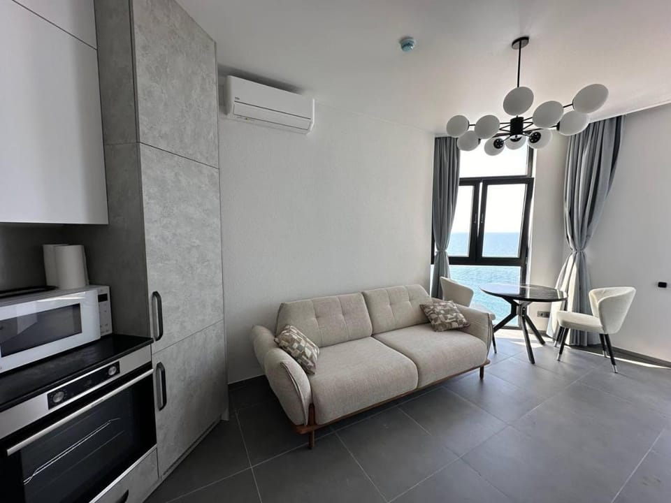 11 Апартамент с отдельной спальней Apartment in Batumi