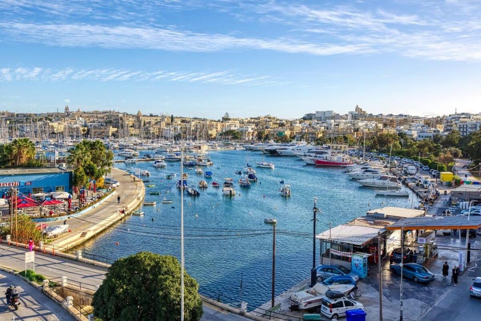 Seaview Apartment balcony in Gzira Apartment in Malta
