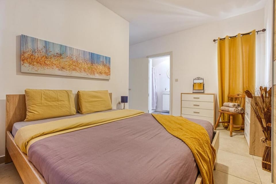 Seaview Apartment balcony in Gzira Apartment in Malta