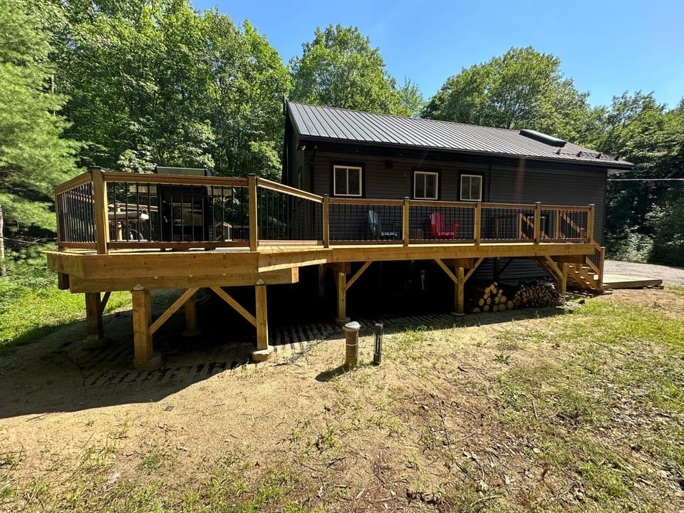 Property building, Natural landscape, Garden view