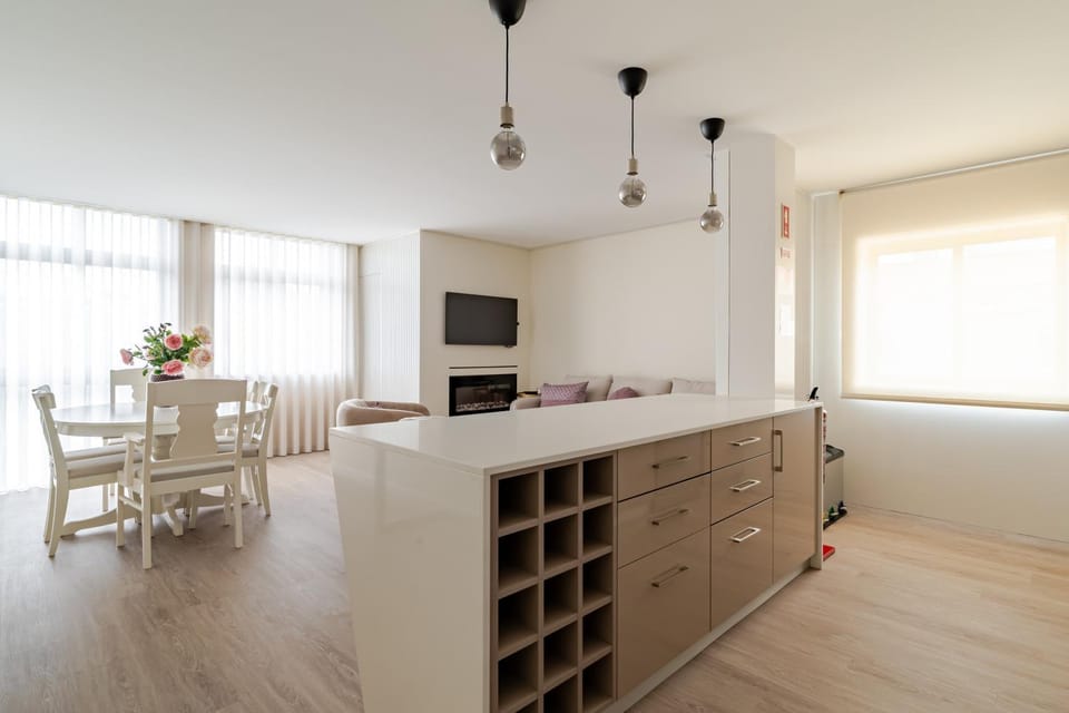 Property building, Kitchen or kitchenette, Living room
